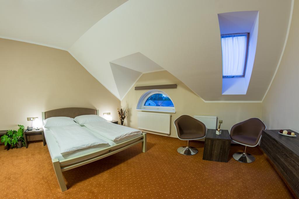 Hotel Lužnice Planá nad Lužnicí Zimmer foto